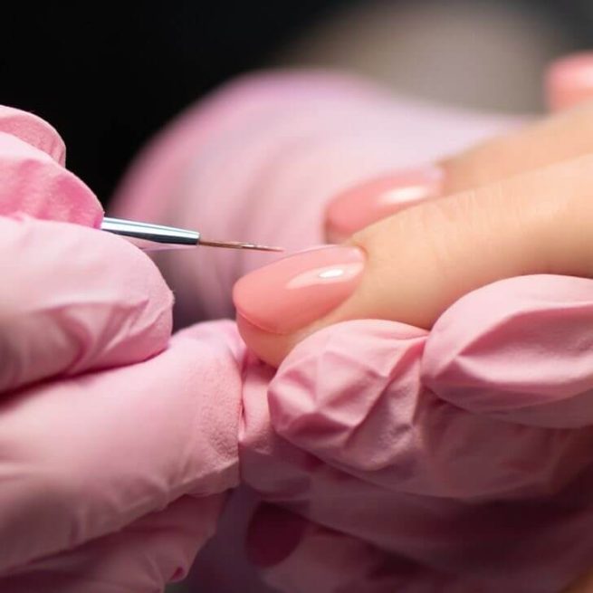 Diplomerad Nagelterapeututbildning – ML Beauty Academy